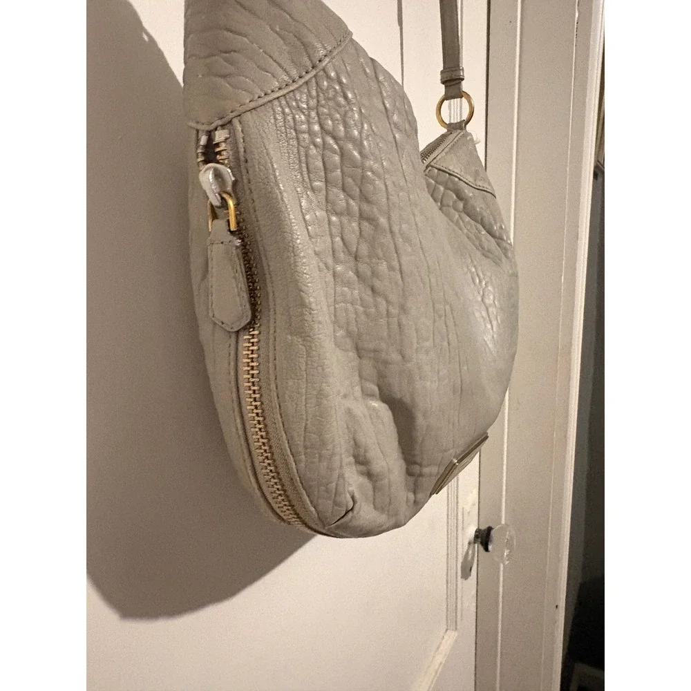 Marc by Marc Jacobs Grey Pebbled Leather Shoulder Bag Slouchy Hobo Gold Hardware